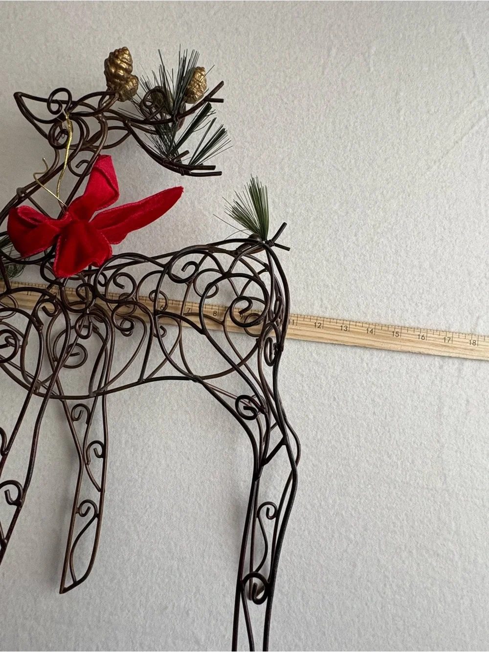 Home Interiors Brown Wire Reindeer Pair with Red Bows and Gold Pinecones